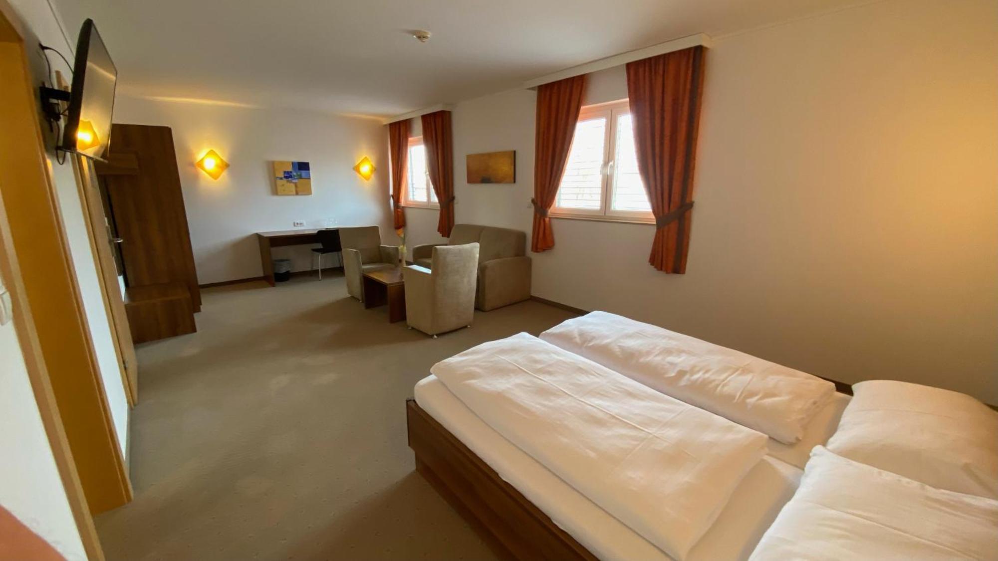 Weinland Hotel Donnerskirchen Екстериор снимка