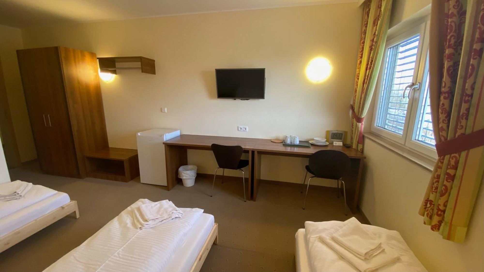 Weinland Hotel Donnerskirchen Екстериор снимка