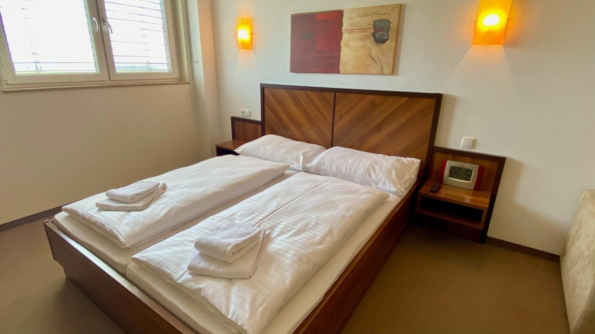 Weinland Hotel Donnerskirchen Екстериор снимка